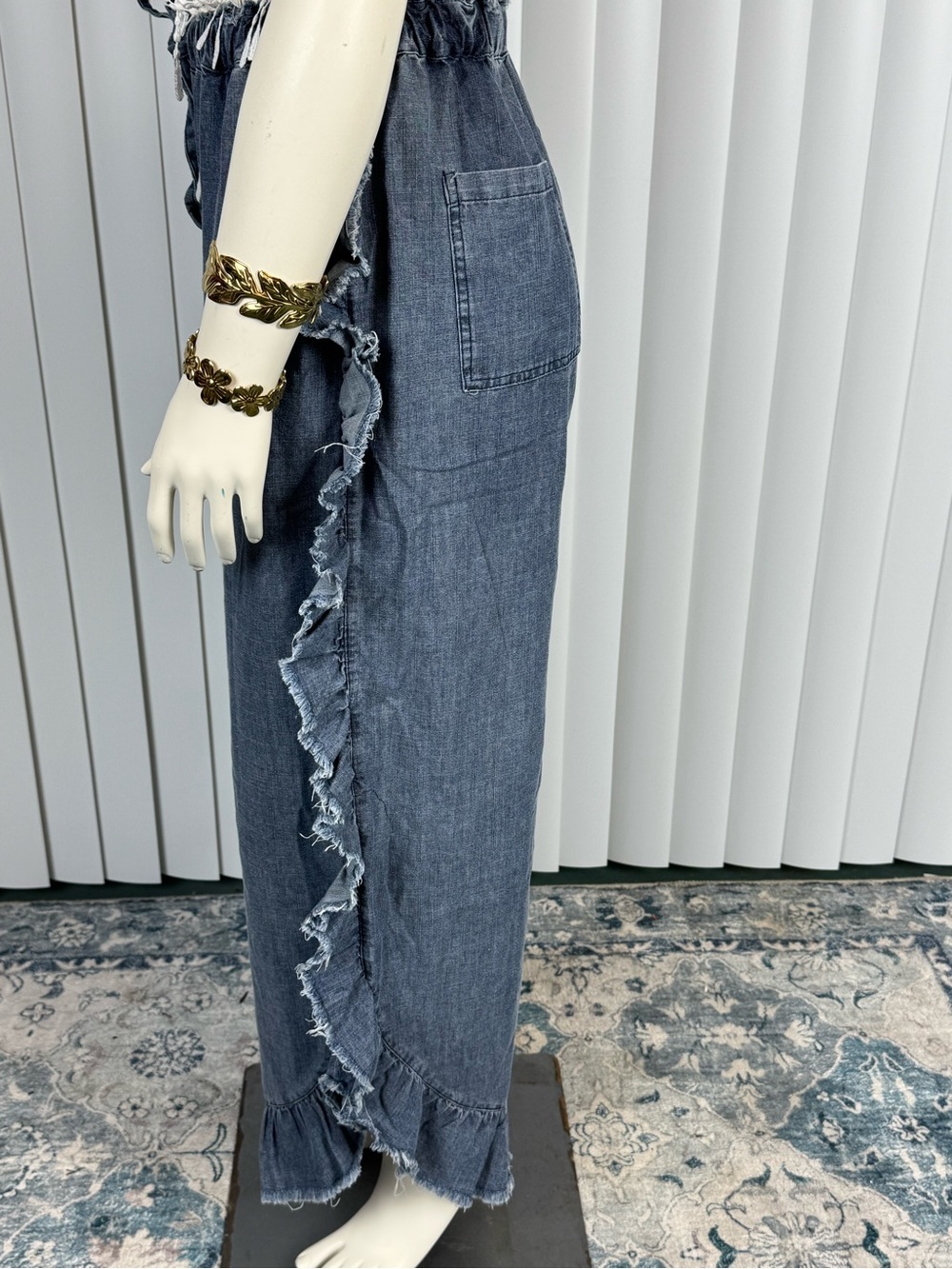 Sage & Fig Chambray Wide Leg Pants Ruffle Trim Boho Drawstring Size S, M, L NWT - Picture 4 of 10